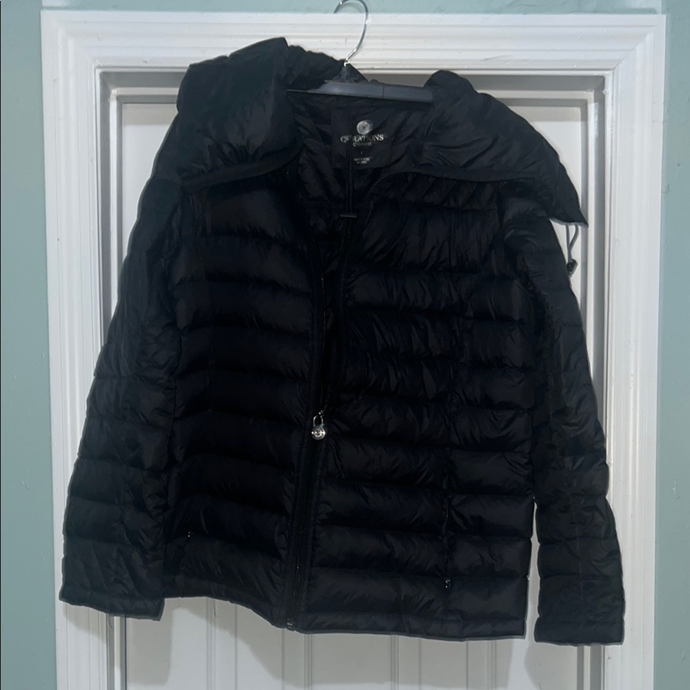 Classic Black Hooded Puffer Coat with Quilted Design